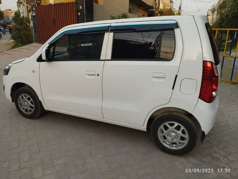 Suzuki Wagon R 2022 3