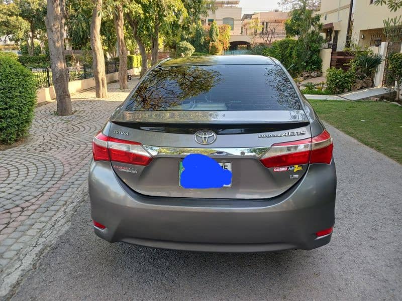 Toyota Corolla Altis 1.6  2015 3