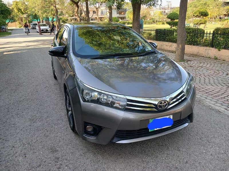 Toyota Corolla Altis 1.6  2015 4