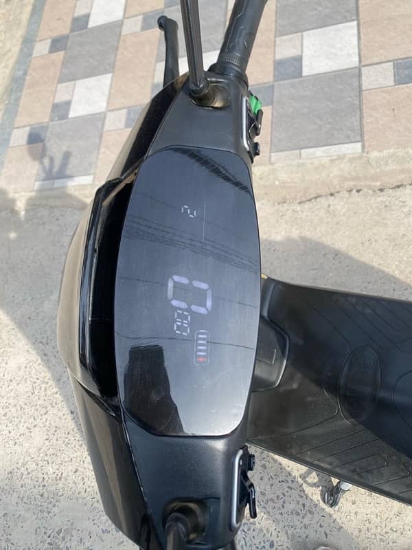 Evee genz scooty | model 2025 | TOTAL GENIUN 8