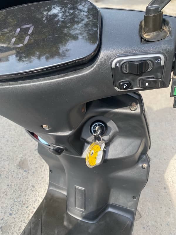 Evee genz scooty | model 2025 | TOTAL GENIUN 9