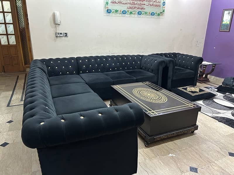 L shaped Black sofa - 8/7 seater 3