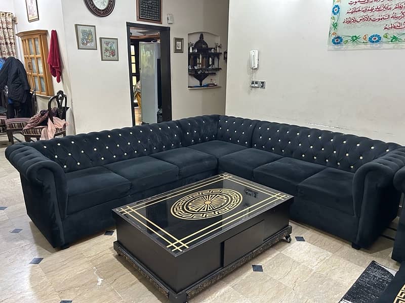 L shaped Black sofa - 8/7 seater 4