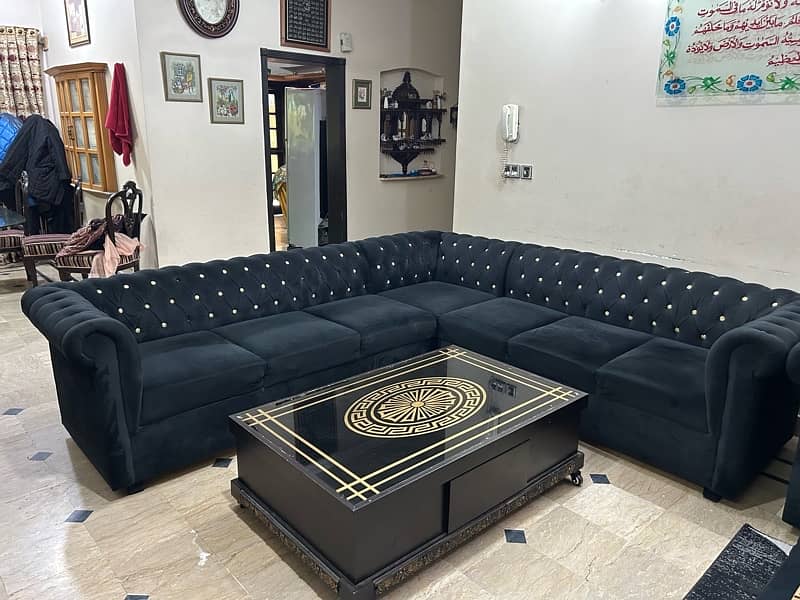 L shaped Black sofa - 8/7 seater 5