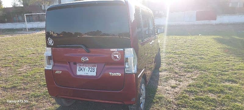 Daihatsu Tanto 2014/17 0