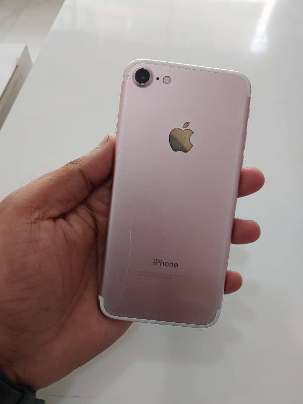 iPhone 7 128 PTA Approved 2