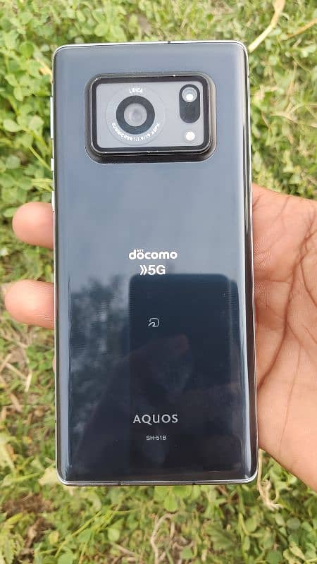 aquos r6 4