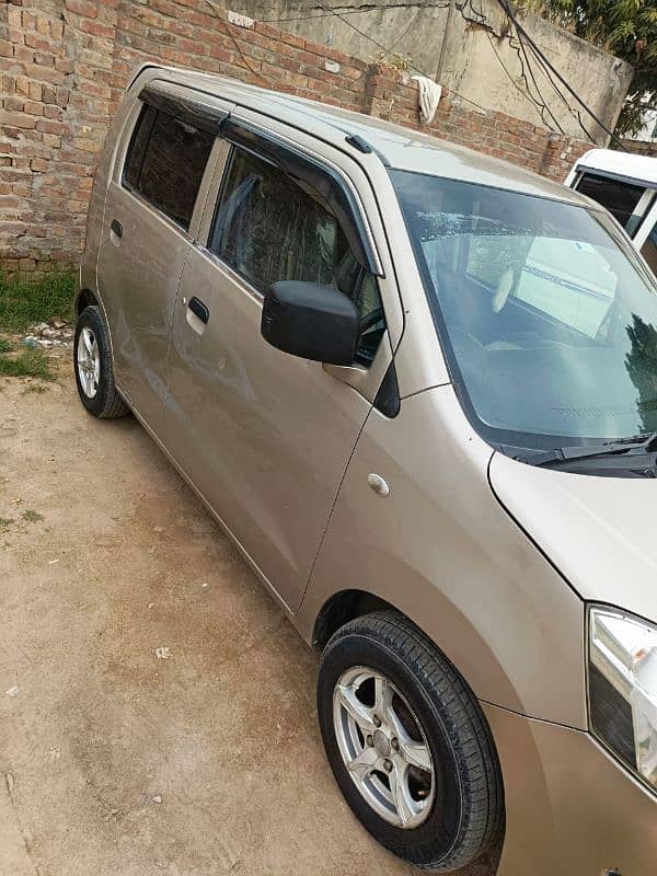 Suzuki Wagon R 2016 1