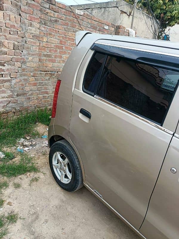 Suzuki Wagon R 2016 3