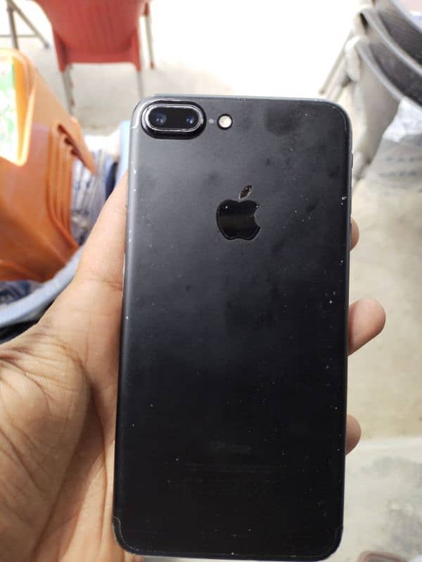 iphone 7 Plus 03196176045 2