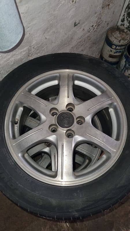 4 tires with alloys RIM for sale  185/65 R15 2