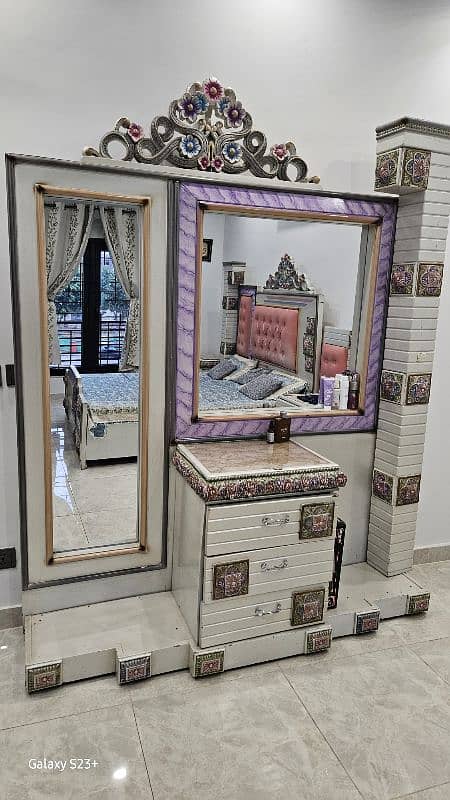 King Size bed with mattress and Dressing Table for Sale 2