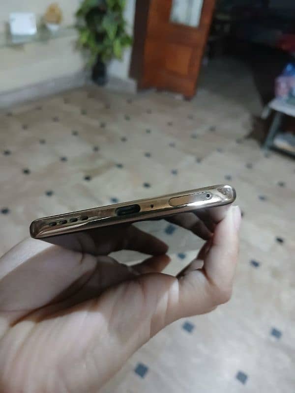 Infinix Zero 30 16/256 With box Vlog camera urgent sell 4