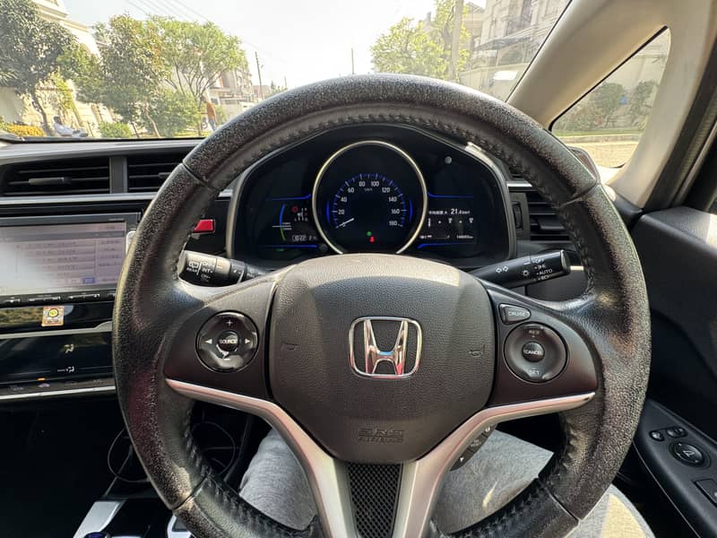 Honda Fit 2015 10