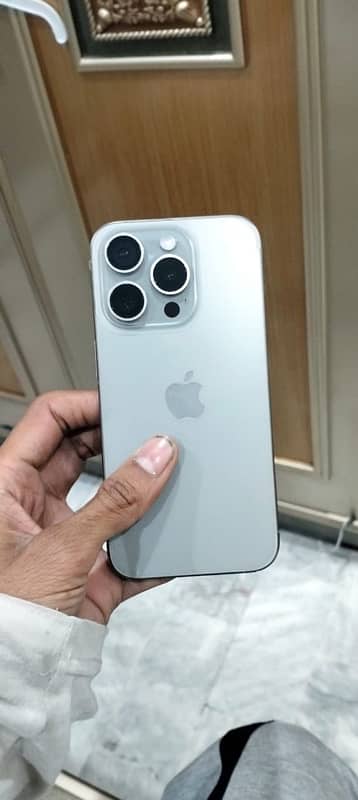 Iphone 15 pro jv 128gb Natural Titanium 0