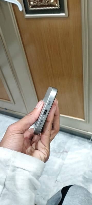 Iphone 15 pro jv 128gb Natural Titanium 1