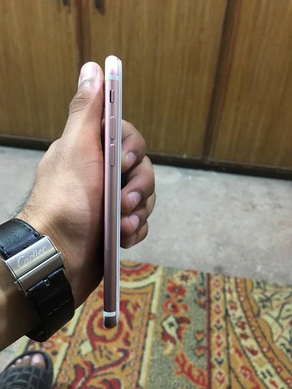 iPhone 7 128Gb official pta approved 4