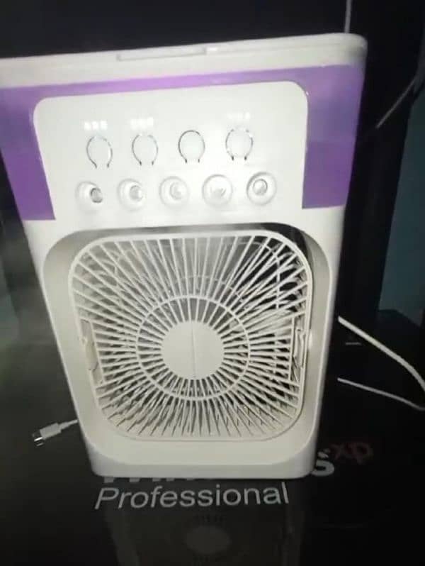 Portable cooling fan 4