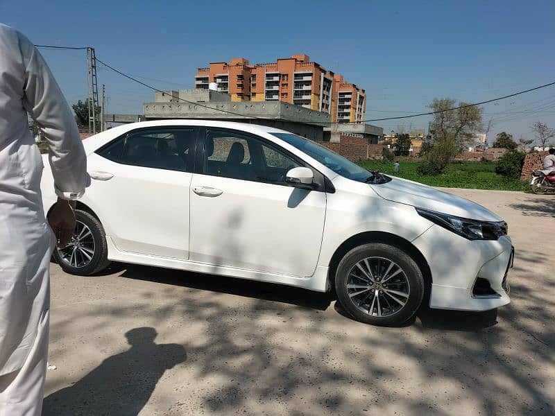 Toyota Corolla Altis X 1.6 9