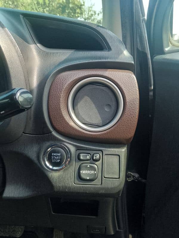 Toyota Vitz jewela push-start 11