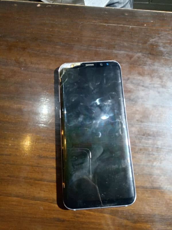 Samsung Galaxy S8 plus 4