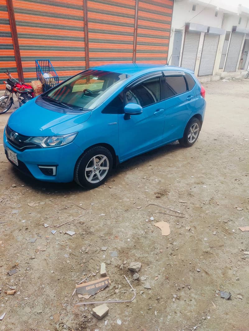 Honda Fit 1.5 Hybrid 2014 Model 2