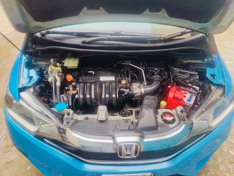 Honda Fit 1.5 Hybrid 2014 Model 10