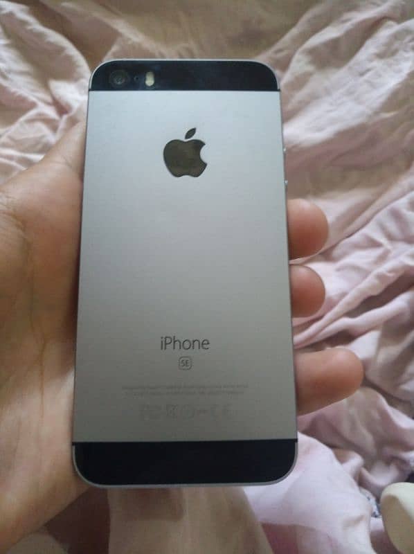 iPhone 5se Grey NON PTA 11