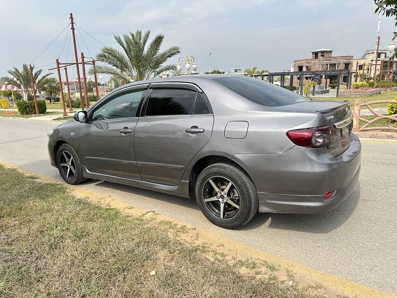 Toyota Corolla Altis 2012 6