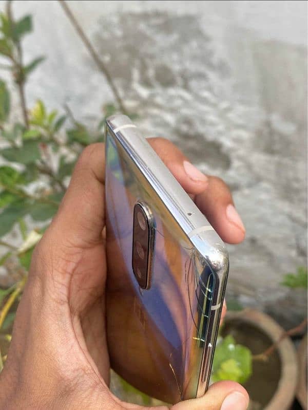 OnePlus Dual sim it a 8 128gb and condition 10 ba 9 2