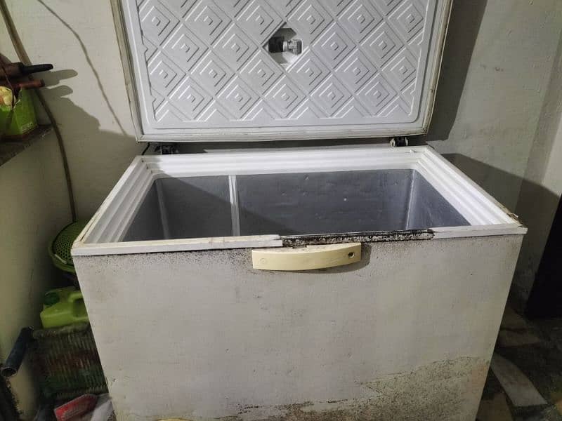 D freezer  waves company company for sale 0