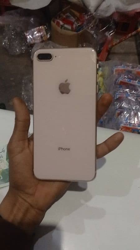 Apple iphone 8 plus 3