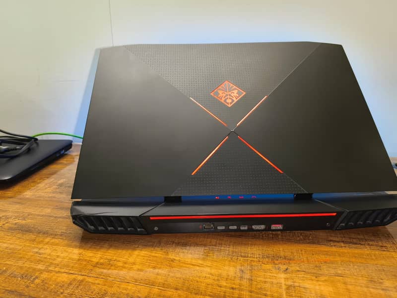 HP OMEN 17 Laptop 1