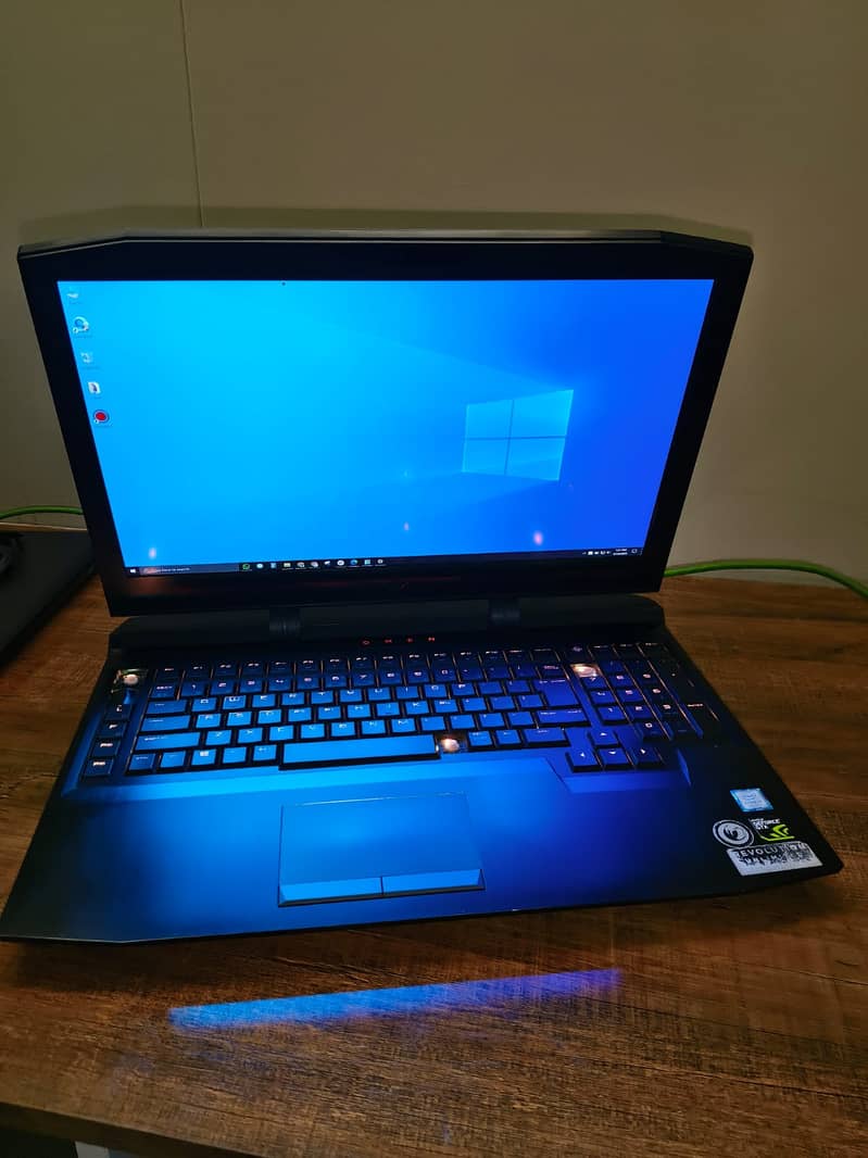 HP OMEN 17 Laptop 2