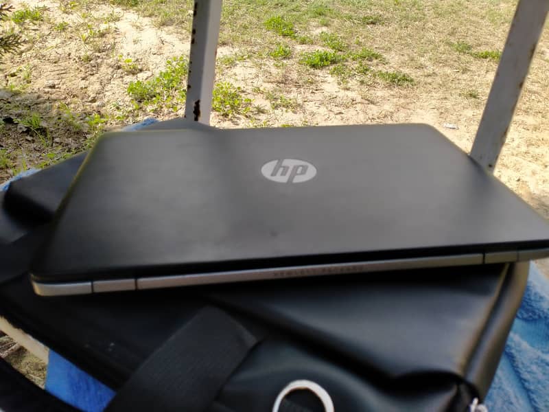 HP Elite Book RAM8, SSD128, Hard500 2