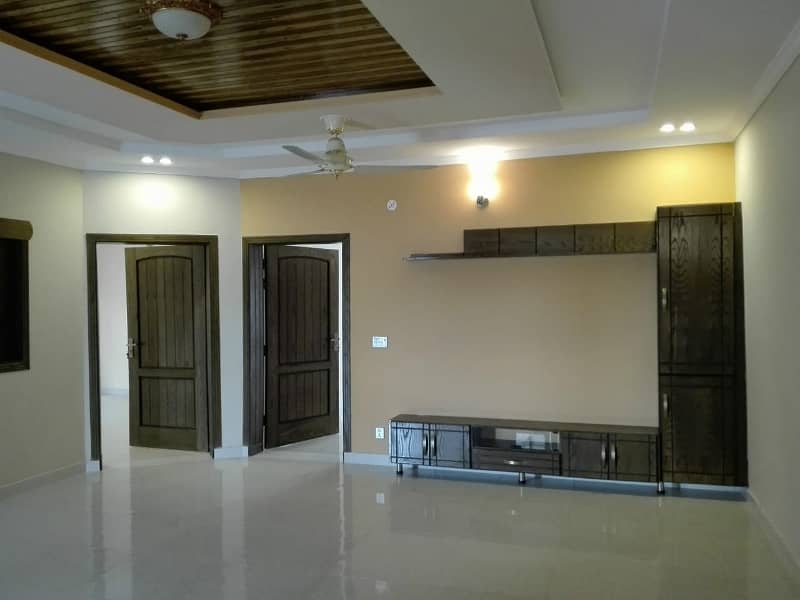 Aesthetic Upper Portion Of 2450 Square Feet For rent Is Available 5