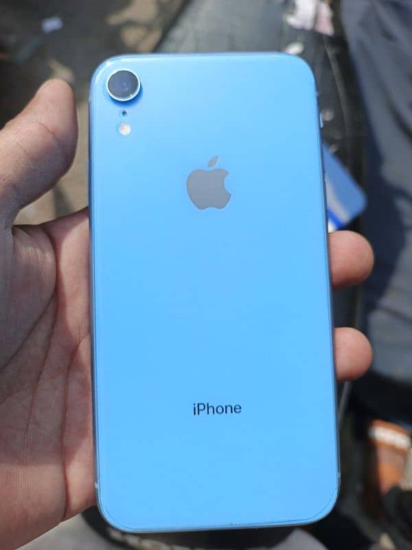 iphone xr non pta (64GB). . . . . . 10/9 original phone hy 0