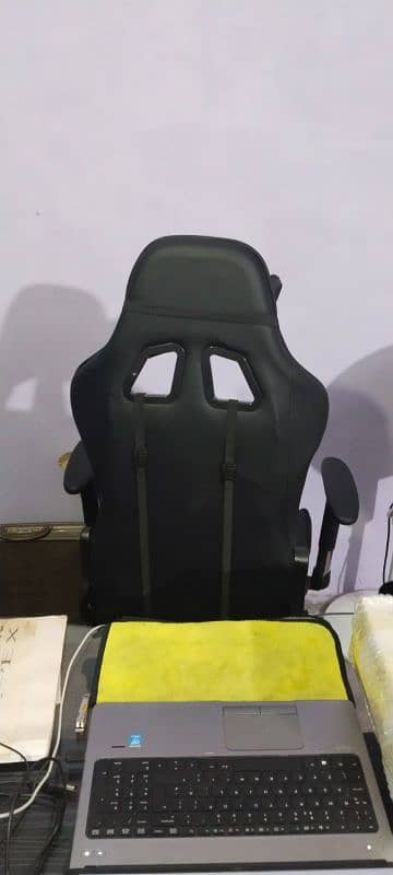 Global Razer Gaming Chair In Good Condition Slightly Used 1