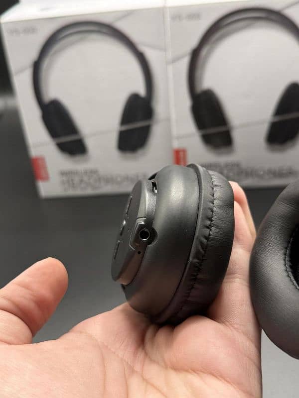 ys 668 wirless Bluetooth headphone 1