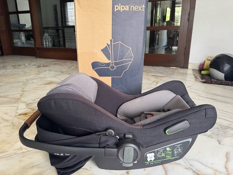 NUNA pipa next car seat/carrycot 1