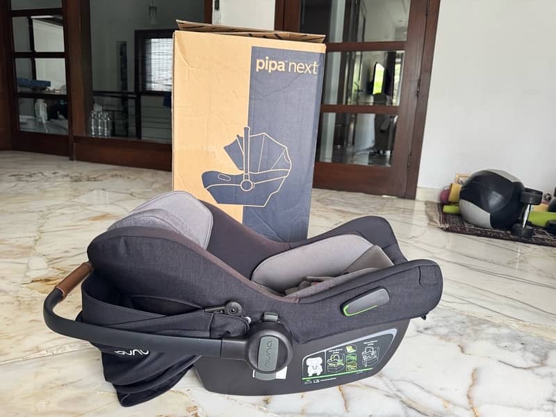 NUNA pipa next car seat/carrycot 3