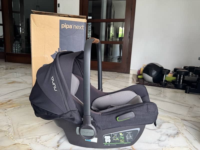 NUNA pipa next car seat/carrycot 7