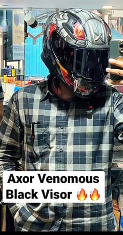 Axor Helmet Apex Venomous Black Visor