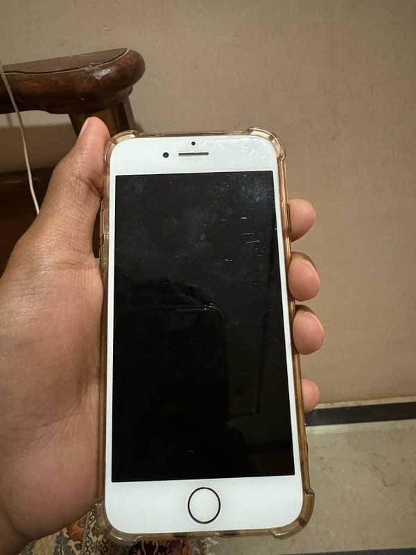 urgent sale iphone 7 10 by 10 non pta 1