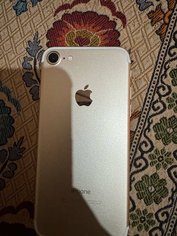 urgent sale iphone 7 10 by 10 non pta 2