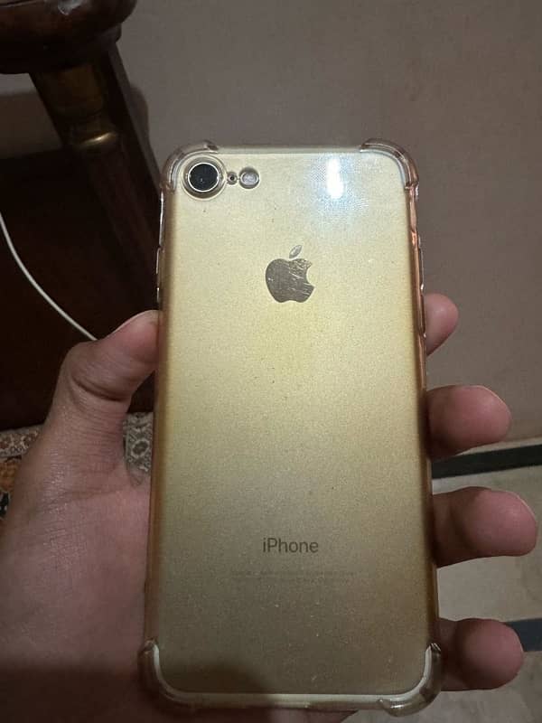 urgent sale iphone 7 10 by 10 non pta 4