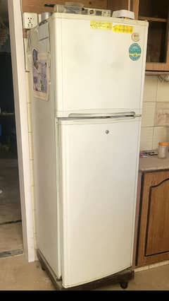 LG used fridge working properly