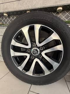 20 Inch V8 Land Cruiser alloy Rim 2017 model