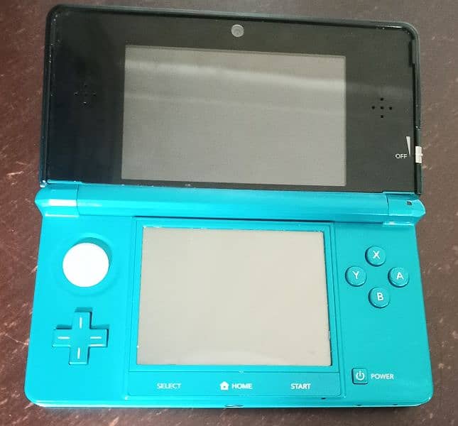 Nintendo 3DS non (moded) 1