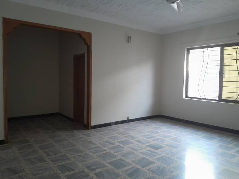 F-11/4 Beautiful House 2/Kanal Very Reasonable Rent Please Contact Us More Details: 11